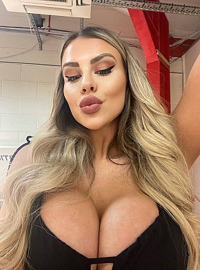Dikra Garota De Colegial escort in Amsterdam offers sexo oral com preservativo services