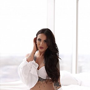 Mikra Muscular escort in Riga offers Masturbação services