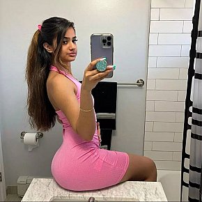 Anna Sin Operar escort in Doha offers Mamada sin condón
 services