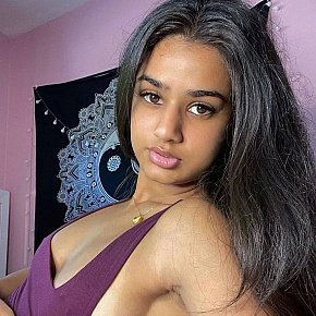Anna Sin Operar escort in Doha offers Mamada sin condón
 services