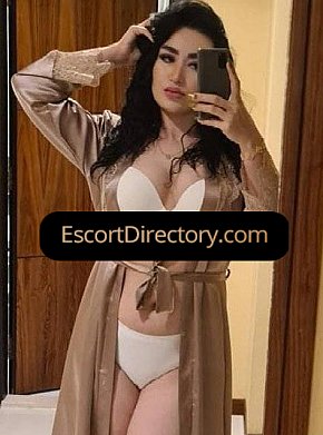 Esma Vip Escort escort in Dubai offers Fußfetisch services