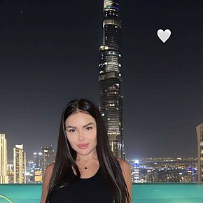 Kim escort in Doha offers Finalizare pe Faţă services