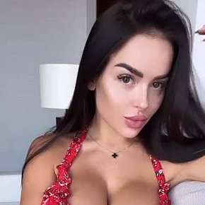 Kim escort in Doha offers Finalizare pe Faţă services
