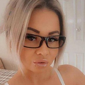 Raluca escort in 