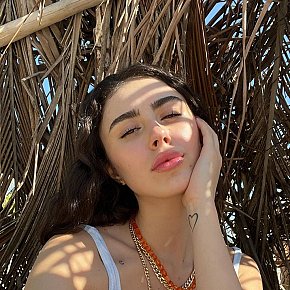 Stella-Brown Culo Enorme escort in Berlin offers Masaje íntimo
 services
