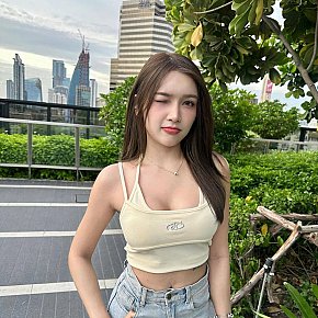 Shaquilla Vip Escort escort in Kuta Bali offers Experiência com garotas (GFE) services