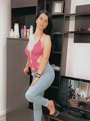 Denisa escort in 