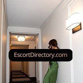 Pearl-Bardot escort in  offers Masturbação services