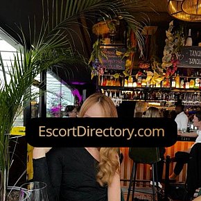 Ammy escort in  offers Posição 69 services