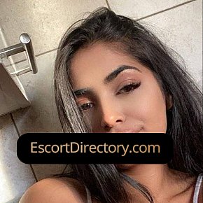 Amira escort in  offers Sexe dans différentes positions services