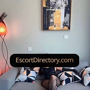 Trina escort in  offers Experiência com garotas (GFE) services