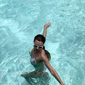 Alice escort in Palma de Mallorca offers Masaj Senzual Integral services