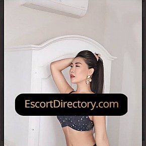 Daliya Vip Escort escort in Stockholm offers Paroles cochonnes services