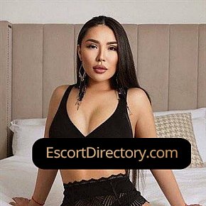 Daliya Vip Escort escort in Stockholm offers Paroles cochonnes services