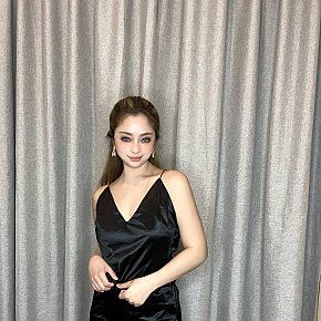 Monica Naturală escort in Hong Kong offers Sărut Franţuzesc services