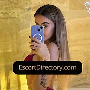 Martini escort in Milan offers Sborrata in faccia services