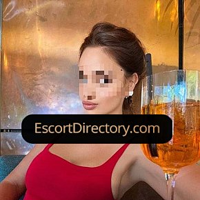 Martina-Lotus Vip Escort escort in London offers Ejaculation sur le corps services