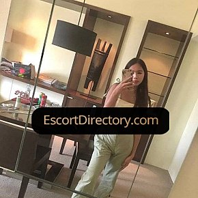 Sheenah Piccolina escort in Cebu offers Doccia dorata (attivo) services