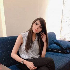 Parri-Bunnies Modella/Ex-modella escort in Karachi offers Pompino senza preservativo fino al completamento services