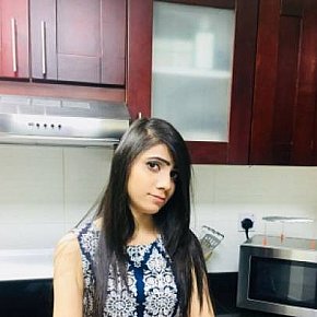Parri-Bunnies Modella/Ex-modella escort in Karachi offers Pompino senza preservativo fino al completamento services