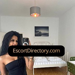 Beatrice escort in  offers Masturbação services