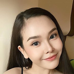 Bella escort in  offers Duş services
