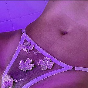 MAITRESSE Completamente Natural escort in Lyon offers Experiência com garotas (GFE) services