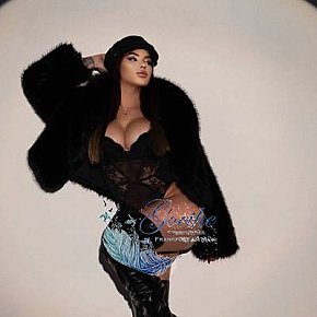 Verona Vip Escort escort in Frankfurt offers Embrasser services