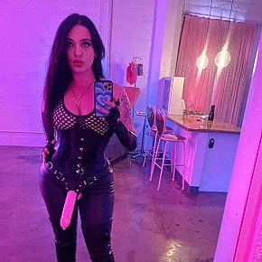 Lady-Mira Modella/Ex-modella escort in Toronto offers Giochi di Ruolo e Fantasy services