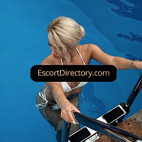 Clara escort in  offers Jeux avec gode/sextoys services
