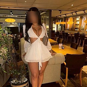 Nicolle Muscles escort in Lisbon offers Experience 