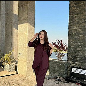 Anabia Modella/Ex-modella escort in Karachi offers Sborrata in bocca services