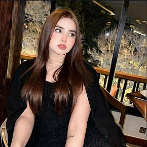 Anabia Modella/Ex-modella escort in Karachi offers Sborrata in bocca services