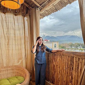 Anabia Modella/Ex-modella escort in Karachi offers Sborrata in bocca services