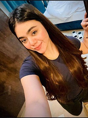 Haniya Muscles escort in  offers Embrasser services