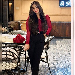 Haniya Muscles escort in  offers Embrasser services