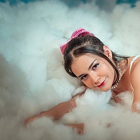 Saira Vip Escort escort in Amsterdam offers Beijar services