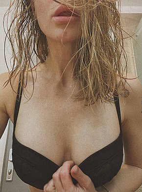 Mary escort in  offers Sex in versch. Positionen services