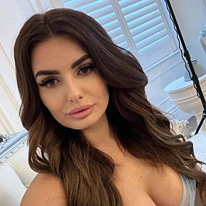 Alessia Modelo/exmodelo
 escort in London offers Experiencia de Novia (GFE)
 services