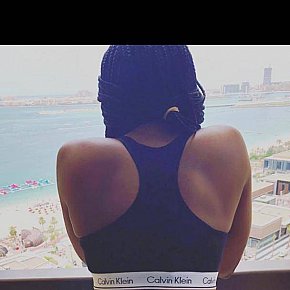 Perky-ella Muscular escort in Lagos offers Beijar services