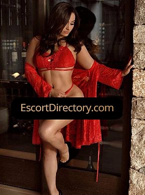 Chloe Vip Escort escort in  offers Erotische Massage services