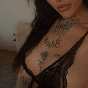 Alexia Super-forte Di Seno escort in London offers Girlfriend Experience (GFE) services