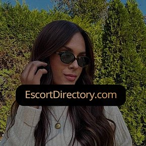 Julia Vip Escort escort in London offers Garganta profunda
 services