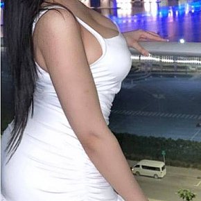 Reem escort in  offers Küssen bei Sympathie services