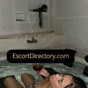 Steisy escort in  offers Dildo / Spielzeuge services