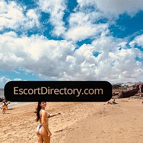 Laura escort in  offers Ejaculação no corpo (COB) services
