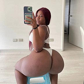 Curvy-Big-Ass-Jade Super-forte Di Seno escort in Dubai offers Pompino senza preservativo services