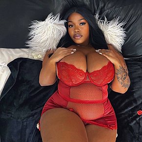 Curvy-Big-Ass-Jade Super-forte Di Seno escort in Dubai offers Pompino senza preservativo services