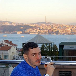 Alex escort in Moscow offers Blowjob ohne Kondom services