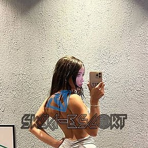 Evie Natürlich escort in Köln offers Intimmassage services